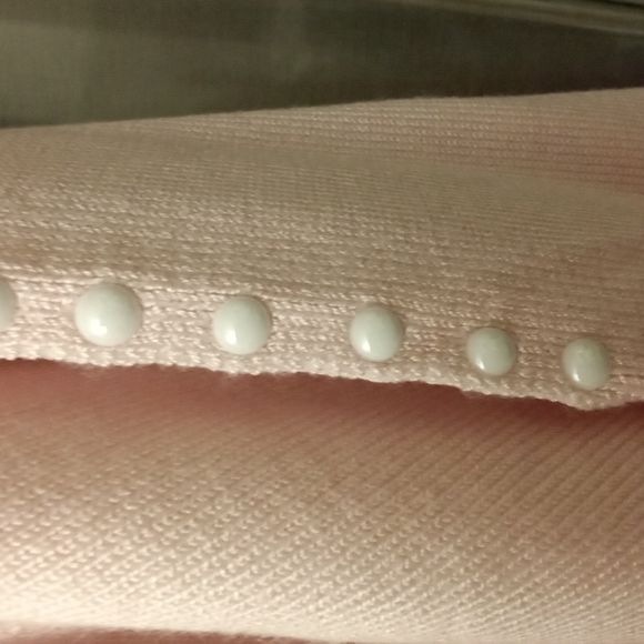 NWOT 3X VENUS Pink** Sweater w/pearl decorated sleeve sweater - Picture 4 of 4